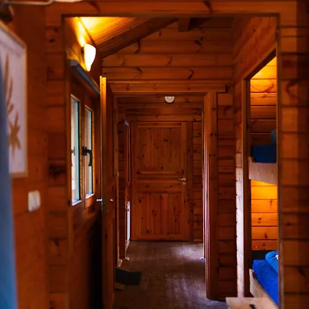 Holiday home Huisdiervriendelijk Houten Huisje In Het Groen Epe